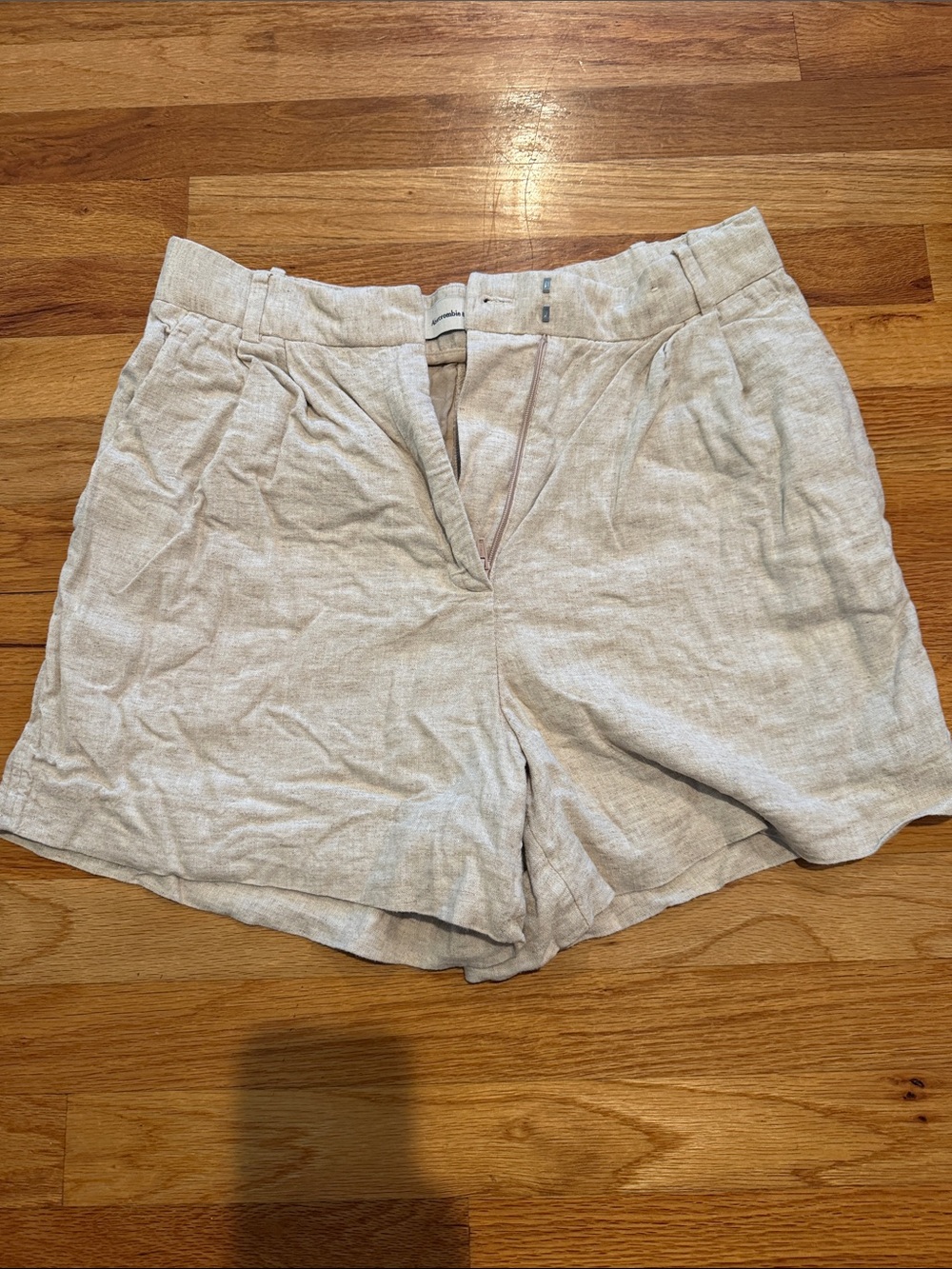 Abercrombie & Fitch High-Waist Light Beige Linen-Blend Shorts
